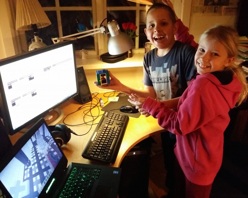Continue reading: Programming with kids using LearnToMod and Minecraft